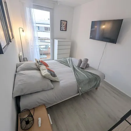 아파트 Warm Cocoon - Parking Included