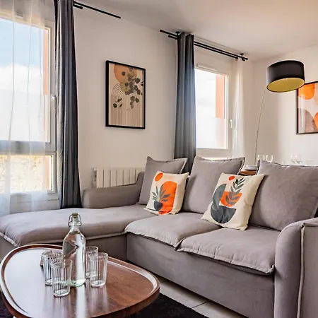 Warm Cocoon - Parking Included Apartamento